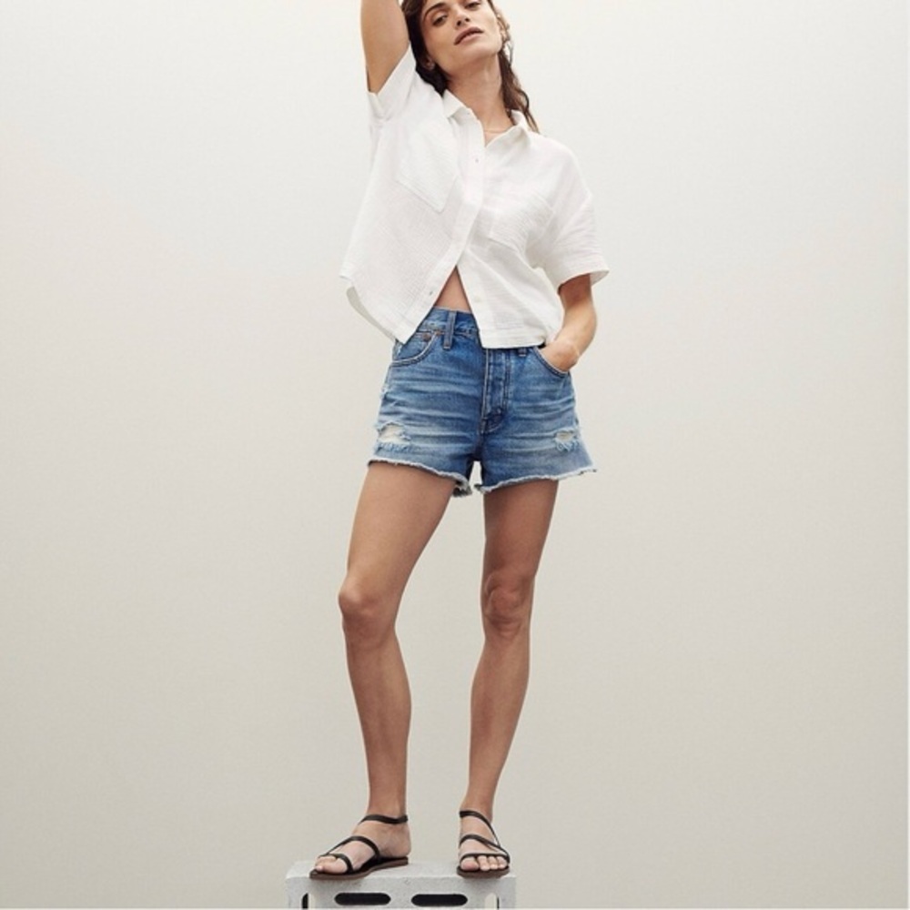 Madewell Relaxed Denim‎ Shorts in Homecrest Wash Ripped Edition Size 26